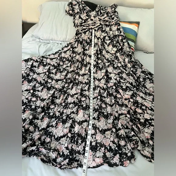 Ieena Mac Duggal Black multi floral flutter sleeve maxi dress (10) - Picture 7 of 10